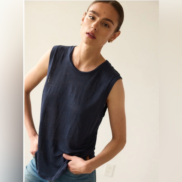 LAST CHANCE! Jamie Haller The Muscle Tee Linen in Navy S May Fit M Sold Out - Picture 1 of 5